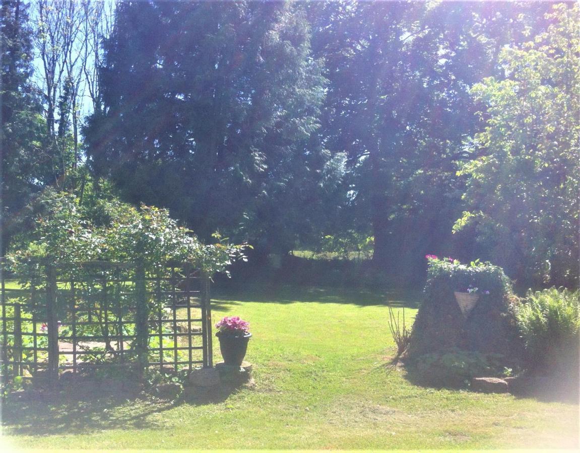Charming Cottage Within Farmhouse Monmouth Esterno foto
